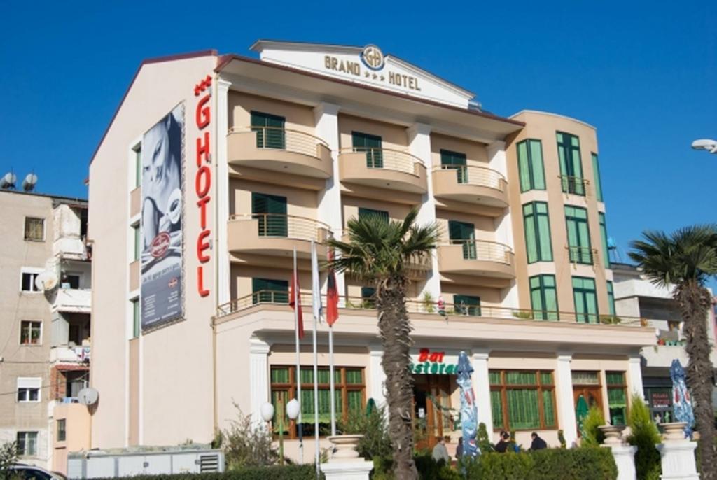 Grand Hotel Elbasan Exterior photo